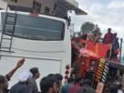 ഫയർഫോഴ്സ് വാഹനം നിയന്ത്രണം വിട്ട് മറിഞ്ഞ് ഒരാൾ മരിച്ചു ; 6 പേർക്ക് പരുക്ക് ഫയർഫോഴ്സ് വാഹനം നിയന്ത്രണം വിട്ട് മറിഞ്ഞ് ഒരാൾ മരിച്ചു ; 6 പേർക്ക് പരുക്ക്