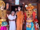 ഗുരുദേവൻ പേരിട്ട സുശീലാമ്മയ്ക്ക് 101; നൂറ്റാണ്ടിനിപ്പുറം ഗുരുവിന്റെ വേഷമിട്ടവർ വീട്ടിലെത്തി; കുന്നോന്നിയിലെ ചതയദിനാഘോഷം പഴയ ചരിത്രത്തിന്റെ ഓർമകളുണർത്തി ഗുരുദേവൻ പേരിട്ട സുശീലാമ്മയ്ക്ക് 101; നൂറ്റാണ്ടിനിപ്പുറം ഗുരുവിന്റെ വേഷമിട്ടവർ വീട്ടിലെത്തി; കുന്നോന്നിയിലെ ചതയദിനാഘോഷം പഴയ ചരിത്രത്തിന്റെ ഓർമകളുണർത്തി